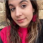 TESOL certified English teacher offers engaging lessons for kids and adults in Genoa or online, using communicative methods .